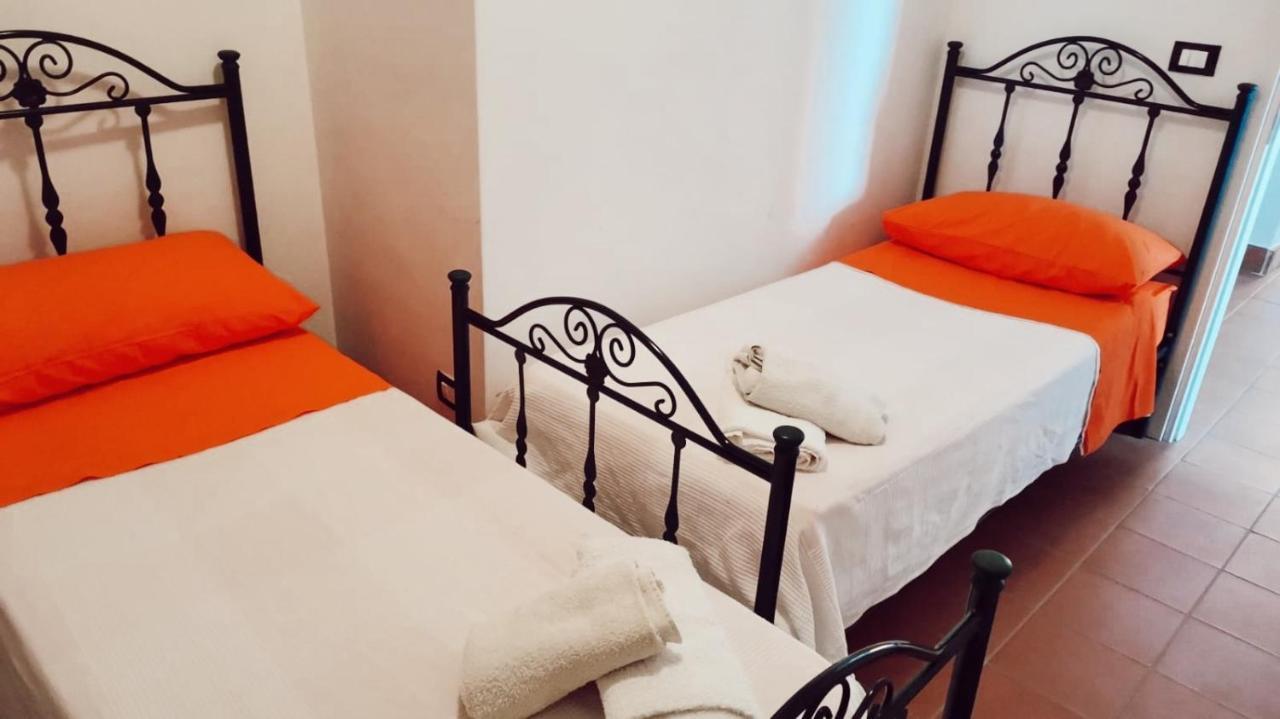Casa Vacanza "La Piazzetta" Marzamemi Exterior foto