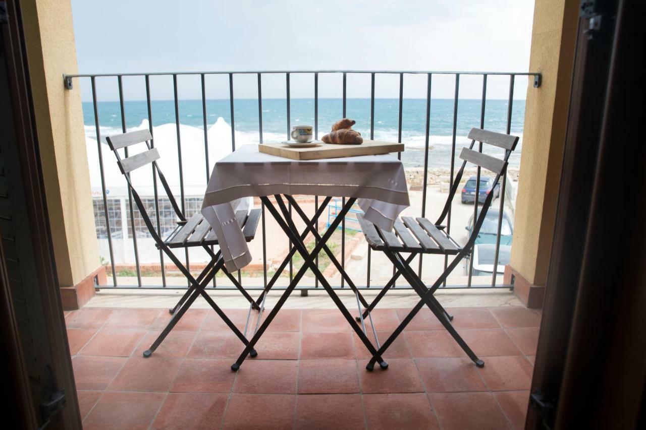 Casa Vacanza "La Piazzetta" Marzamemi Exterior foto